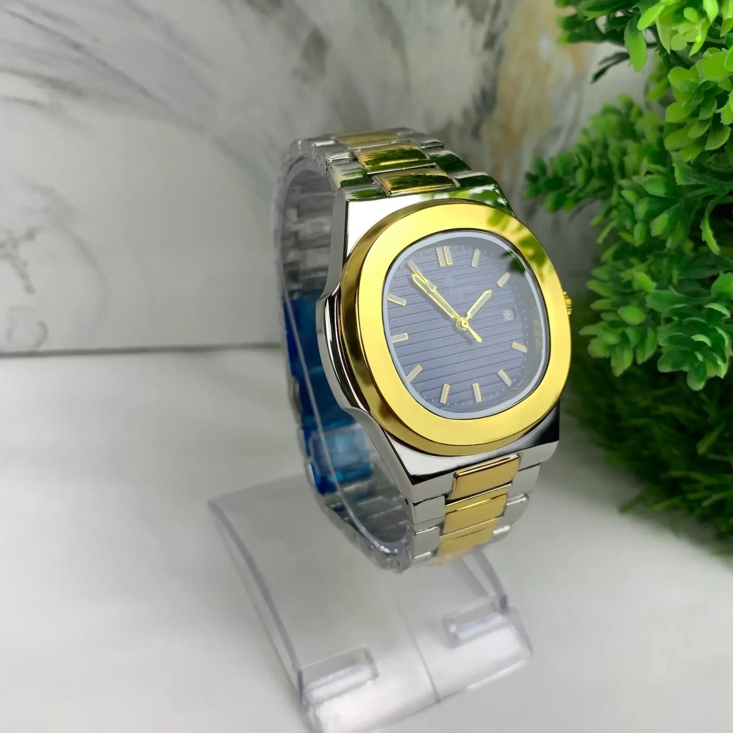 Patek Philippe Nautilus | SGW655 – 35mm – Quartz Movement
