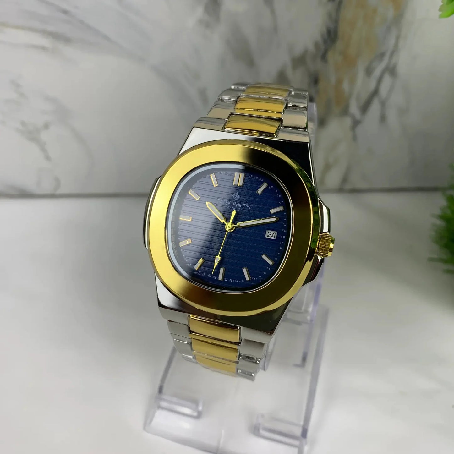 Patek Philippe Nautilus | SGW655 – 35mm – Quartz Movement