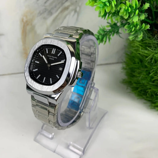 Patek Philippe Nautilus SGW682 – 35mm – Silver