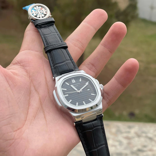 Patek Philippe SGW686 – 40mm – Black Leather Strap